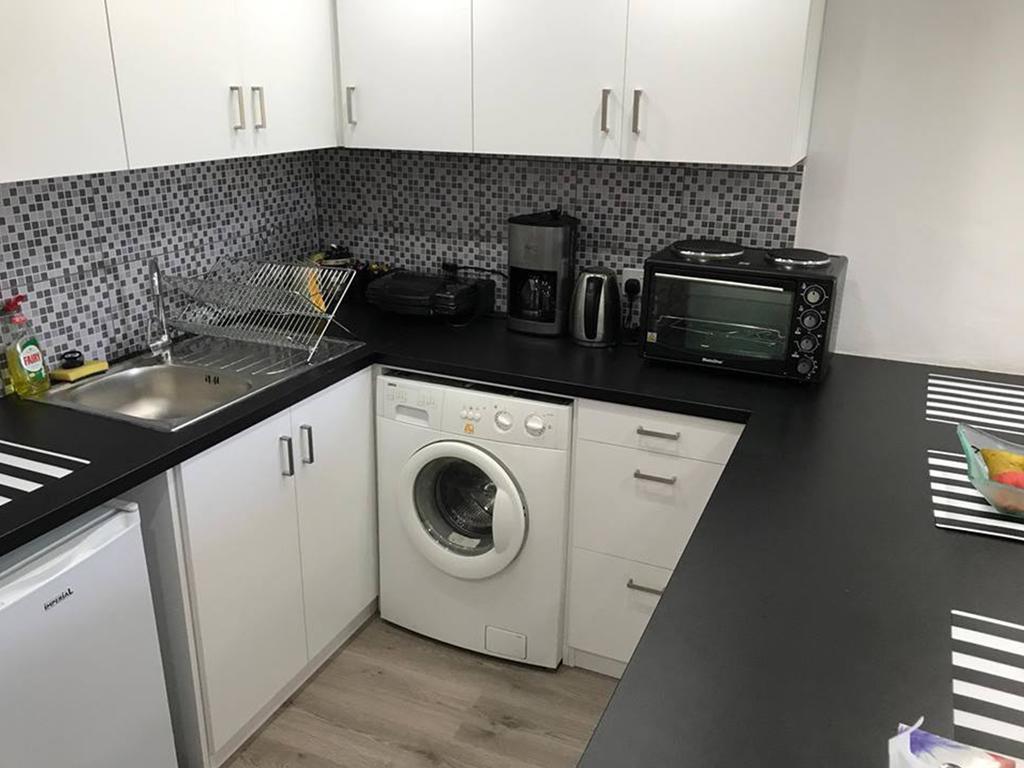 Levart Apartments 파포스 외부 사진